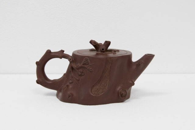 <em>Teapot: The Allan Buitekant Collection</em>